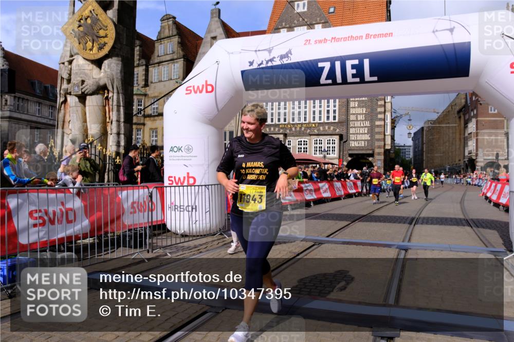 13.09.2026 - 21. swb-Marathon Bremen Tim E. http://msf.ph/oto/10347395 13.09.2026 11:18:25 Ziel 10191, 10192, 10459, 10513, 10713, 11482, 11808, 11829, 11943, 12177, 12178 meine-sportfotos.de