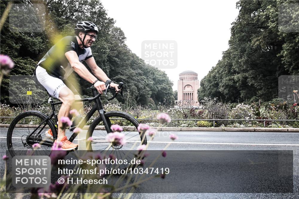 13.09.2026 - Stadtparktriathlon H.Heesch http://msf.ph/oto/10347419 13.09.2026 11:13:15 Radfahren 630 meine-sportfotos.de