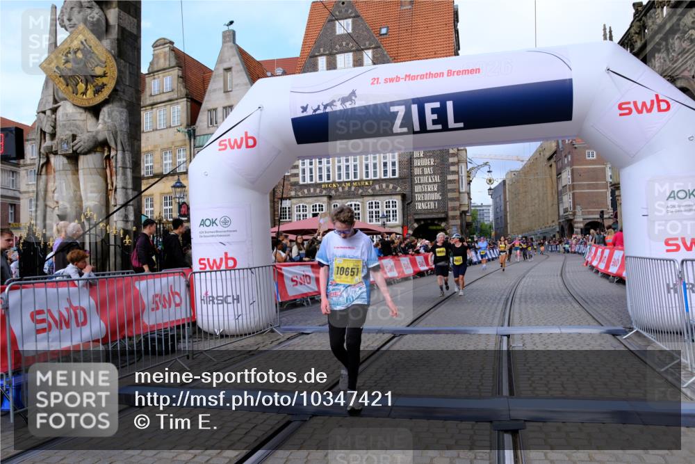 13.09.2026 - 21. swb-Marathon Bremen Tim E. http://msf.ph/oto/10347421 13.09.2026 11:18:40 Ziel 10176, 10191, 10192, 10459, 10513, 10535, 10651, 10895, 12177, 12178 meine-sportfotos.de