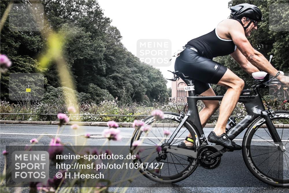 13.09.2026 - Stadtparktriathlon H.Heesch http://msf.ph/oto/10347427 13.09.2026 11:13:22 Radfahren 602, 635, 668 meine-sportfotos.de