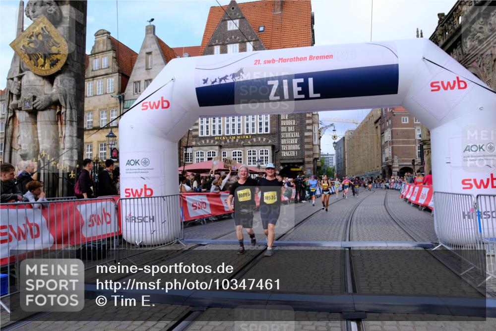 13.09.2026 - 21. swb-Marathon Bremen Tim E. http://msf.ph/oto/10347461 13.09.2026 11:18:43 Ziel 10176, 10192, 10194, 10535, 10600, 10651, 10895, 10899 meine-sportfotos.de