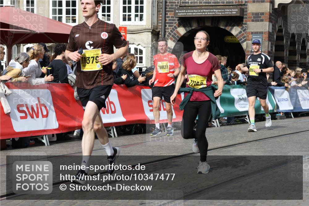 13.09.2026 - 21. swb-Marathon Bremen Strokosch-Dieckow http://msf.ph/oto/10347477 13.09.2026 10:53:35 Ziel 10284, 10448, 10585, 10757, 10780, 11012, 11168, 11379, 12040, 12170, 12275, 12398, 12461, 10141, 10174, 10227, 10478, 10684, 10685, 10838, 10905, 11489, 11502, 11596, 11950, 12331, 12341, 12405, 12492, 12515, 13597 meine-sportfotos.de