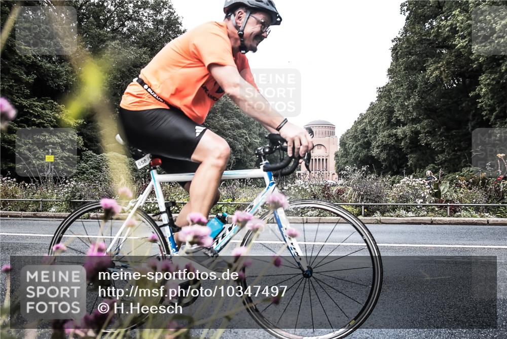 13.09.2026 - Stadtparktriathlon H.Heesch http://msf.ph/oto/10347497 13.09.2026 11:14:07 Radfahren 614, 658, 674 meine-sportfotos.de