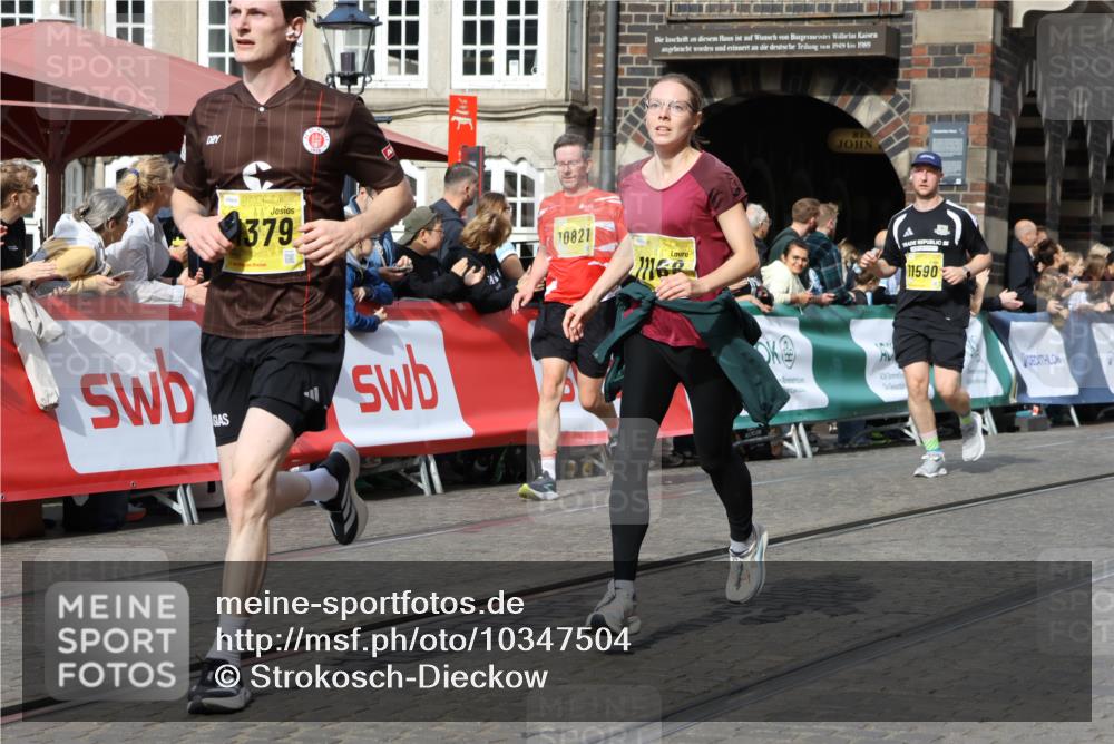 13.09.2026 - 21. swb-Marathon Bremen Strokosch-Dieckow http://msf.ph/oto/10347504 13.09.2026 10:53:35 Ziel 10284, 10448, 10585, 10757, 10780, 11012, 11168, 11379, 12040, 12170, 12275, 12398, 12461, 10141, 10174, 10227, 10478, 10684, 10685, 10838, 10905, 11489, 11502, 11596, 11950, 12331, 12341, 12405, 12492, 12515, 13597 meine-sportfotos.de