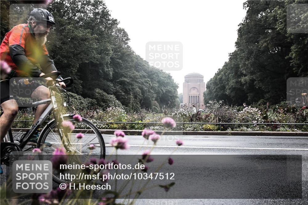 13.09.2026 - Stadtparktriathlon H.Heesch http://msf.ph/oto/10347512 13.09.2026 10:06:29 Radfahren 276 meine-sportfotos.de