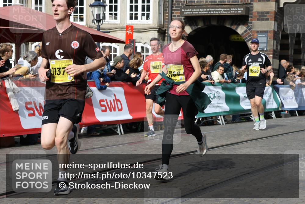 13.09.2026 - 21. swb-Marathon Bremen Strokosch-Dieckow http://msf.ph/oto/10347523 13.09.2026 10:53:35 Ziel 10284, 10448, 10585, 10757, 10780, 11012, 11168, 11379, 12040, 12170, 12275, 12398, 12461, 10141, 10174, 10227, 10478, 10684, 10685, 10838, 10905, 11489, 11502, 11596, 11950, 12331, 12341, 12405, 12492, 12515, 13597 meine-sportfotos.de