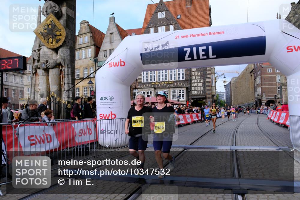 13.09.2026 - 21. swb-Marathon Bremen Tim E. http://msf.ph/oto/10347532 13.09.2026 11:18:44 Ziel 10176, 10194, 10535, 10600, 10651, 10895, 10899, 12561 meine-sportfotos.de