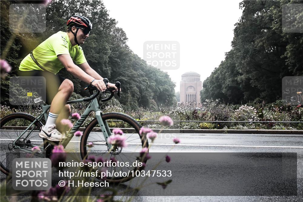 13.09.2026 - Stadtparktriathlon H.Heesch http://msf.ph/oto/10347533 13.09.2026 10:06:52 Radfahren 285 meine-sportfotos.de