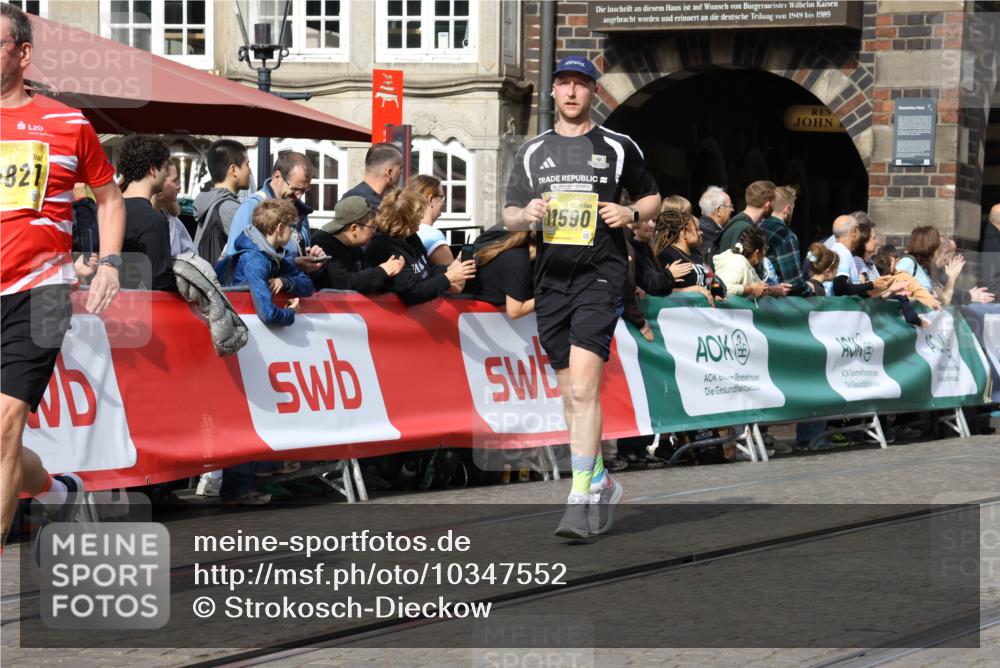 13.09.2026 - 21. swb-Marathon Bremen Strokosch-Dieckow http://msf.ph/oto/10347552 13.09.2026 10:53:36 Ziel 10284, 10448, 10585, 10757, 10780, 10821, 11012, 11168, 11379, 12040, 12170, 12275, 12398, 12461, 10141, 10174, 10227, 10255, 10478, 10684, 10685, 10838, 10905, 11489, 11502, 11596, 11950, 12331, 12341, 12405, 12492, 12515, 13597 meine-sportfotos.de