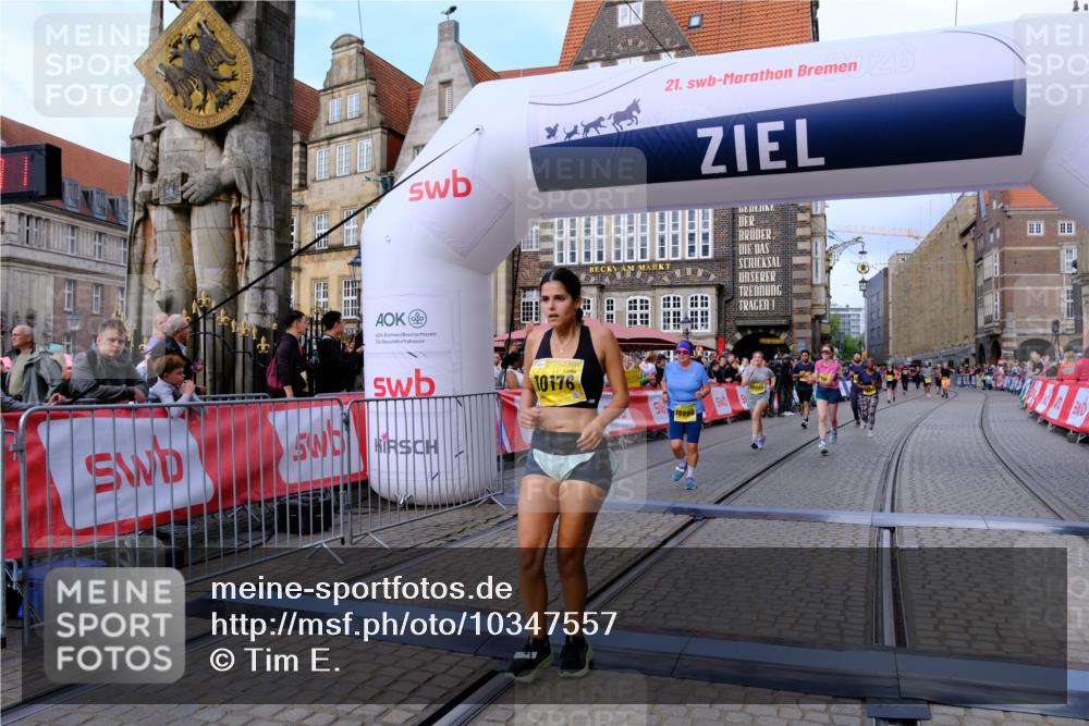 13.09.2026 - 21. swb-Marathon Bremen Tim E. http://msf.ph/oto/10347557 13.09.2026 11:18:48 Ziel 10176, 10194, 10535, 10600, 10651, 10895, 10899, 10997, 12371, 12561 meine-sportfotos.de