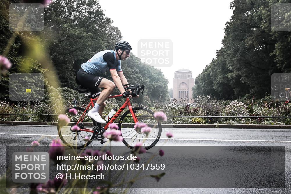 13.09.2026 - Stadtparktriathlon H.Heesch http://msf.ph/oto/10347559 13.09.2026 10:07:09 Radfahren 284, 304 meine-sportfotos.de