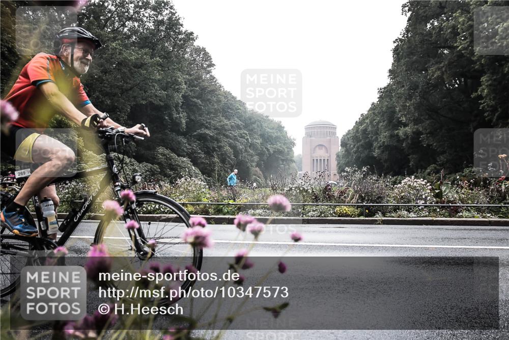 13.09.2026 - Stadtparktriathlon H.Heesch http://msf.ph/oto/10347573 13.09.2026 10:07:44 Radfahren 269, 341 meine-sportfotos.de
