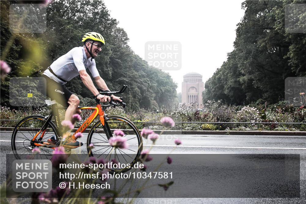 13.09.2026 - Stadtparktriathlon H.Heesch http://msf.ph/oto/10347581 13.09.2026 10:07:53 Radfahren 227 meine-sportfotos.de