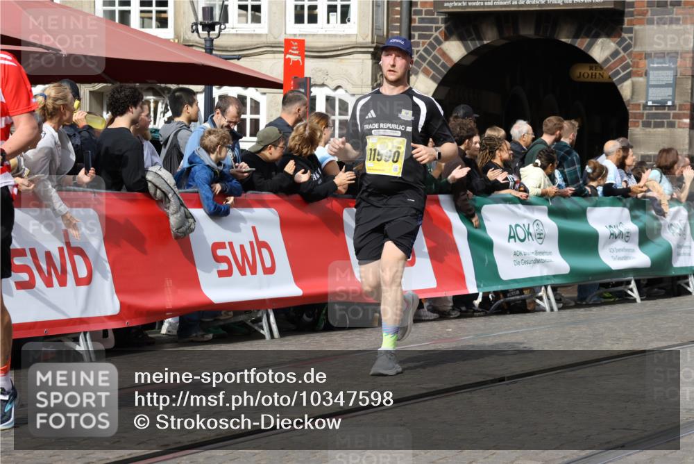 13.09.2026 - 21. swb-Marathon Bremen Strokosch-Dieckow http://msf.ph/oto/10347598 13.09.2026 10:53:37 Ziel 10448, 10585, 10757, 10780, 10821, 11012, 11168, 11379, 12040, 12170, 12275, 12398, 12461, 10141, 10174, 10227, 10255, 10478, 10684, 10685, 10838, 10905, 11489, 11502, 11596, 11950, 12331, 12341, 12405, 12492, 12515, 13597 meine-sportfotos.de