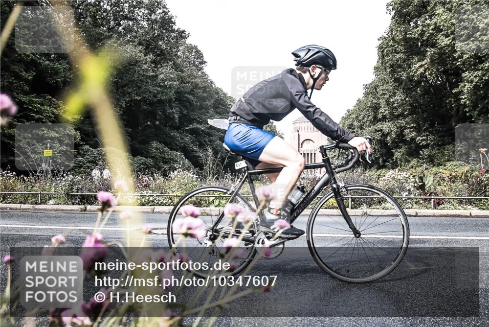 13.09.2026 - Stadtparktriathlon H.Heesch http://msf.ph/oto/10347607 13.09.2026 11:16:33 Radfahren 481, 482, 676, 691, 790 meine-sportfotos.de