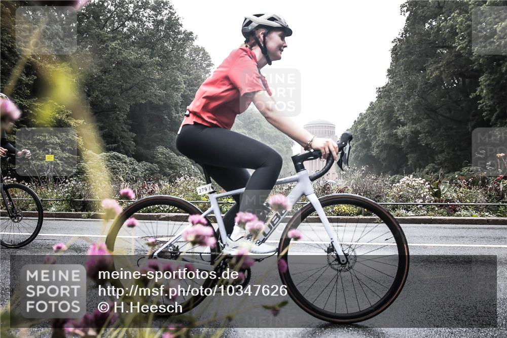 13.09.2026 - Stadtparktriathlon H.Heesch http://msf.ph/oto/10347626 13.09.2026 10:09:03 Radfahren 241, 244, 279, 289, 327 meine-sportfotos.de