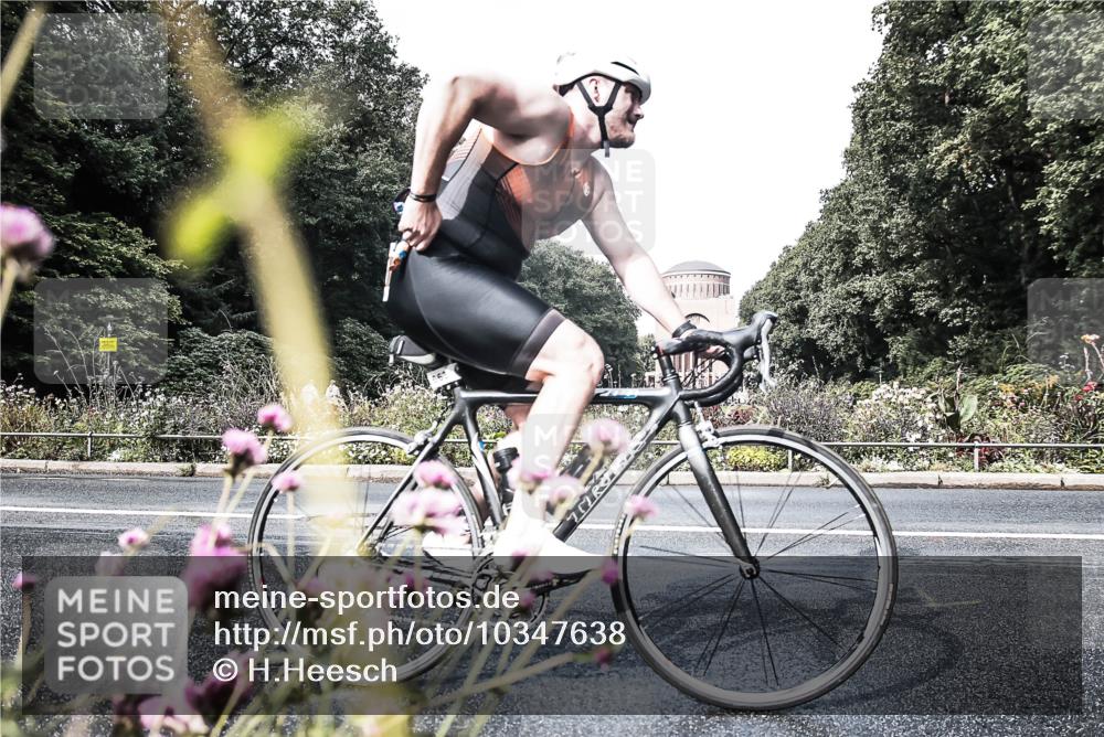 13.09.2026 - Stadtparktriathlon H.Heesch http://msf.ph/oto/10347638 13.09.2026 11:16:38 Radfahren 662, 663, 676, 691 meine-sportfotos.de