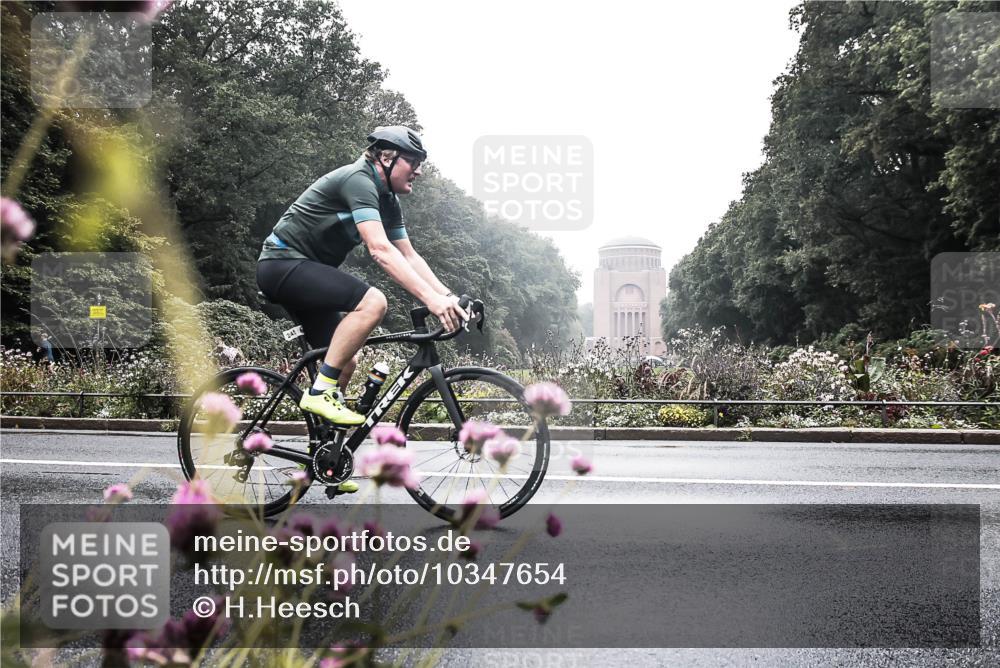 13.09.2026 - Stadtparktriathlon H.Heesch http://msf.ph/oto/10347654 13.09.2026 10:09:36 Radfahren 245 meine-sportfotos.de