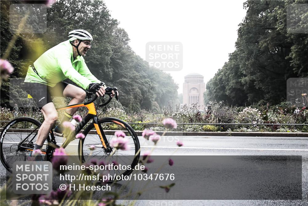 13.09.2026 - Stadtparktriathlon H.Heesch http://msf.ph/oto/10347676 13.09.2026 10:10:06 Radfahren 233, 261, 316 meine-sportfotos.de