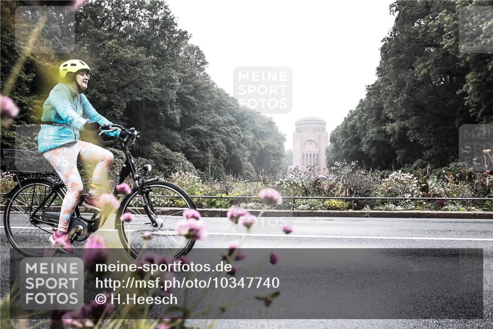 13.09.2026 - Stadtparktriathlon H.Heesch http://msf.ph/oto/10347740 13.09.2026 10:11:25 Radfahren 343 meine-sportfotos.de