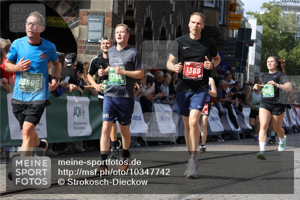 13.09.2026 - 21. swb-Marathon Bremen Strokosch-Dieckow http://msf.ph/oto/10347742 13.09.2026 13:32:40 Ziel 287, 1369, 2292, 2293, 2910, 3402, 3429, 3441, 3650, 3922, 4057, 4263, 4380, 4471, 4566, 4655, 4835, 5281, 5628, 6258, 6475, 6518, 6593, 6781, 6857, 6875, 6900, 7150, 7173, 7182, 7553, 7572, 7818, 8632, 9040, 9151, 9198, 9283, 9394, 9719, 9779, 13029, 13182, 13208, 13244, 891, 2638, 3895, 3902, 4233, 5009, 5581, 5657, 6018, 6718, 6786, 7016, 7466, 7758, 8367, 8506, 10048, 13164, 13232, 13234, 13247 meine-sportfotos.de