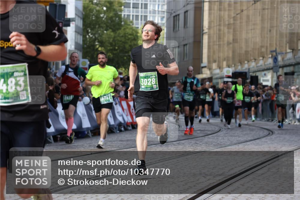 13.09.2026 - 21. swb-Marathon Bremen Strokosch-Dieckow http://msf.ph/oto/10347770 13.09.2026 13:28:30 Ziel 1343, 1460, 2977, 3114, 3334, 4506, 5250, 5360, 5889, 6182, 7926, 8656, 9167, 9168, 9543, 9738, 9881, 613, 1914, 2764, 3028, 3348, 4102, 4564, 6914, 6957, 7263, 7527, 8938, 9176, 13012 meine-sportfotos.de