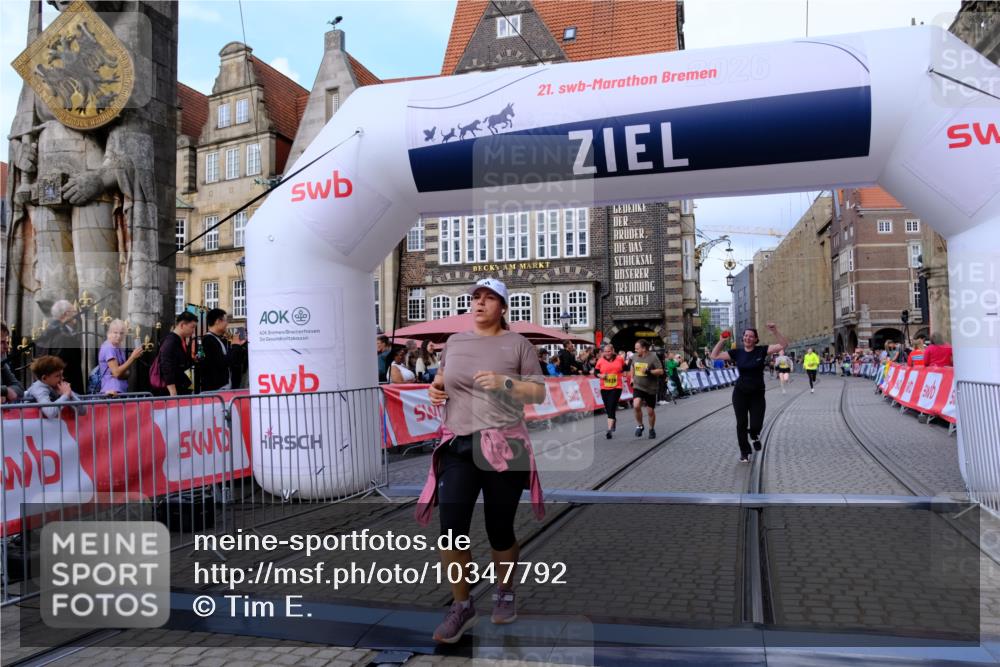 13.09.2026 - 21. swb-Marathon Bremen Tim E. http://msf.ph/oto/10347792 13.09.2026 11:19:08 Ziel 10005, 10202, 10264, 10344, 10524, 10568, 11443, 11629, 11794, 12090, 12422 meine-sportfotos.de