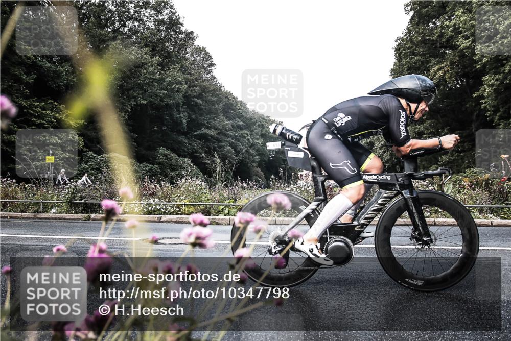 13.09.2026 - Stadtparktriathlon H.Heesch http://msf.ph/oto/10347798 13.09.2026 11:17:58 Radfahren 655, 703, 766, 1798 meine-sportfotos.de