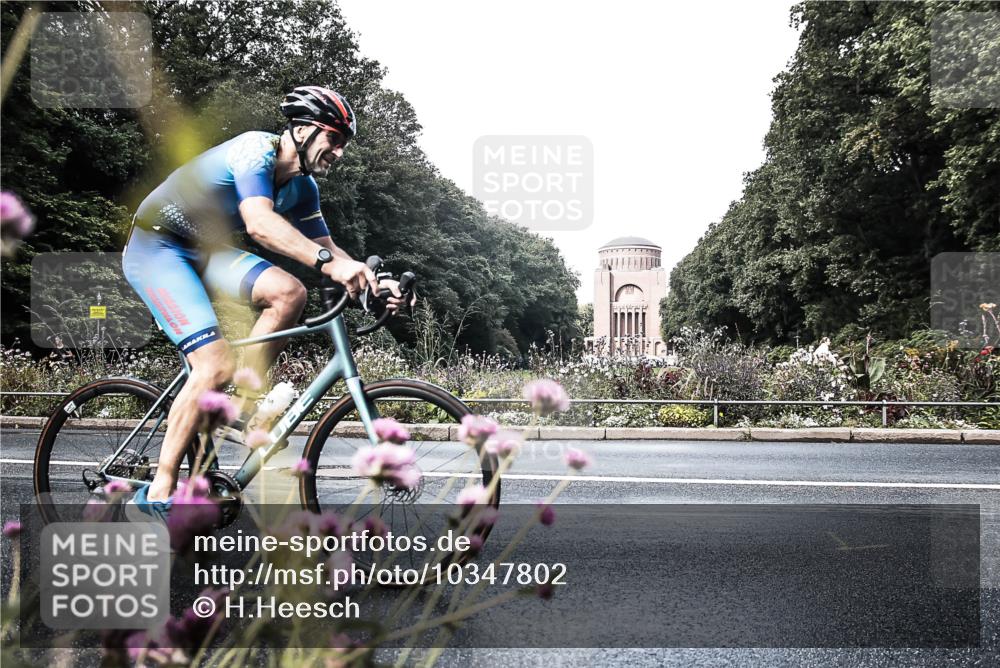 13.09.2026 - Stadtparktriathlon H.Heesch http://msf.ph/oto/10347802 13.09.2026 11:18:02 Radfahren 703 meine-sportfotos.de