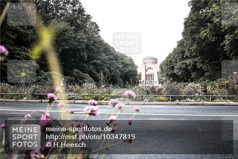 13.09.2026 - Stadtparktriathlon H.Heesch http://msf.ph/oto/10347819 13.09.2026 11:18:18 Radfahren 746, 798 meine-sportfotos.de