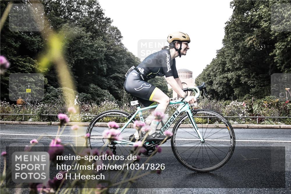 13.09.2026 - Stadtparktriathlon H.Heesch http://msf.ph/oto/10347826 13.09.2026 11:18:19 Radfahren 746, 798, 801 meine-sportfotos.de