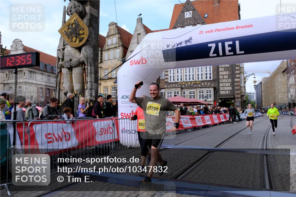 13.09.2026 - 21. swb-Marathon Bremen Tim E. http://msf.ph/oto/10347832 13.09.2026 11:19:12 Ziel 10005, 10202, 10264, 10344, 10524, 10568, 11443, 11629, 11794, 12090 meine-sportfotos.de