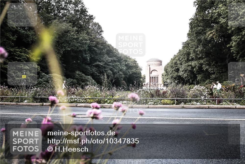 13.09.2026 - Stadtparktriathlon H.Heesch http://msf.ph/oto/10347835 13.09.2026 11:18:22 Radfahren 746, 798, 801 meine-sportfotos.de