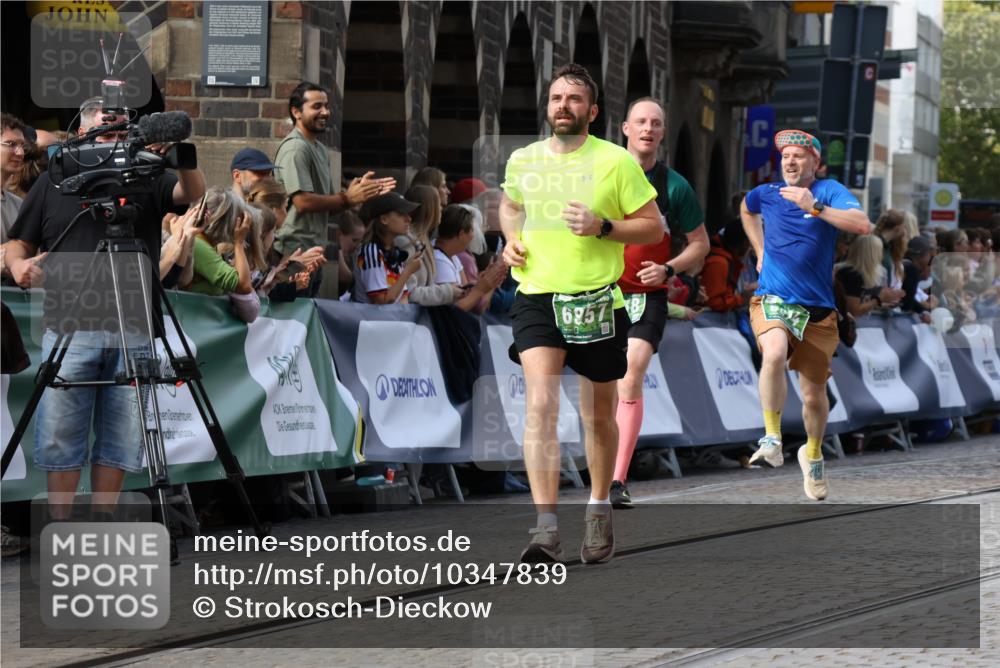 13.09.2026 - 21. swb-Marathon Bremen Strokosch-Dieckow http://msf.ph/oto/10347839 13.09.2026 13:28:33 Ziel 178, 210, 1380, 1460, 2047, 2977, 3114, 3294, 3334, 3597, 4506, 5250, 5360, 5889, 6182, 7926, 8429, 8656, 9167, 9168, 9543, 9549, 9738, 9881, 613, 1914, 2276, 2891, 3348, 3444, 4102, 4564, 6914, 6957, 7263, 7527, 8938, 9176, 13012 meine-sportfotos.de