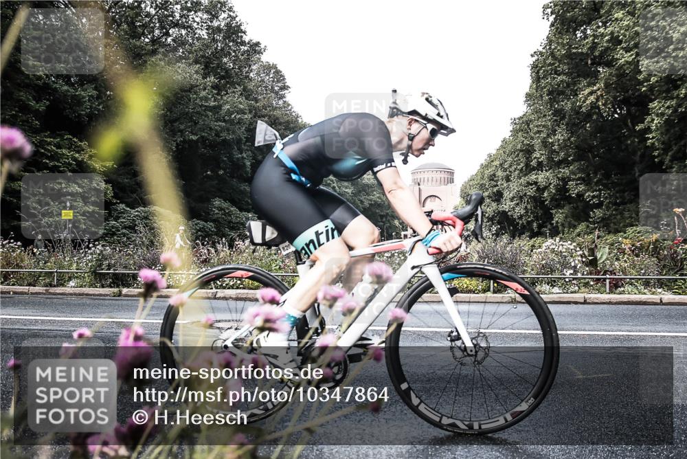 13.09.2026 - Stadtparktriathlon H.Heesch http://msf.ph/oto/10347864 13.09.2026 11:18:33 Radfahren 647, 718, 730, 786, 820, 821 meine-sportfotos.de
