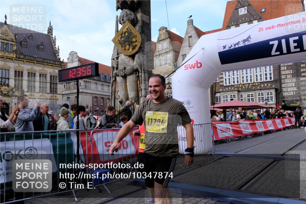 13.09.2026 - 21. swb-Marathon Bremen Tim E. http://msf.ph/oto/10347874 13.09.2026 11:19:13 Ziel 10005, 10202, 10264, 10344, 10524, 10568, 11443, 11629, 11794, 12090 meine-sportfotos.de