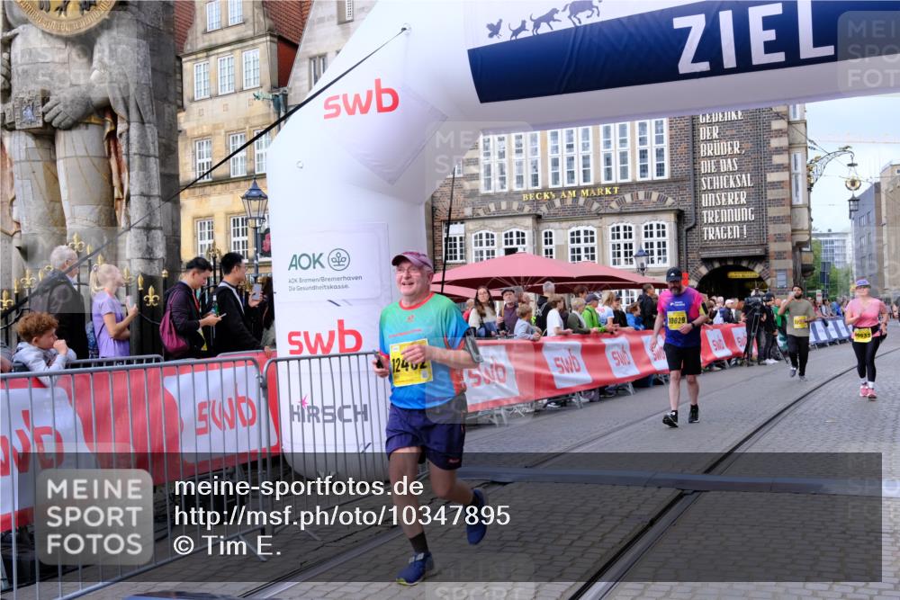 13.09.2026 - 21. swb-Marathon Bremen Tim E. http://msf.ph/oto/10347895 13.09.2026 11:19:33 Ziel 10629, 10933, 11050, 11760, 12224, 12462 meine-sportfotos.de