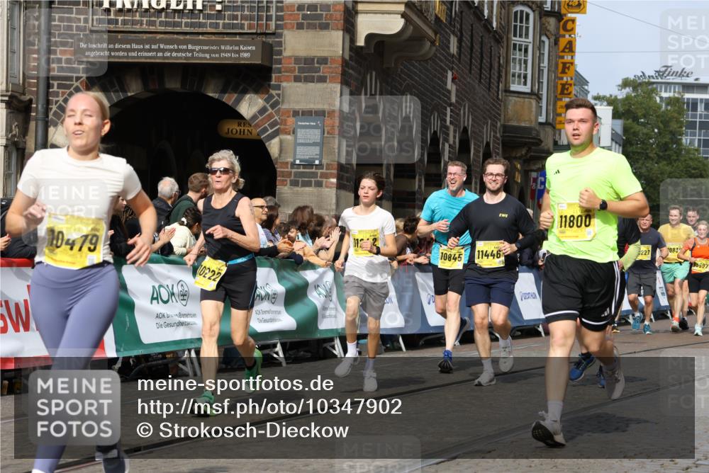 13.09.2026 - 21. swb-Marathon Bremen Strokosch-Dieckow http://msf.ph/oto/10347902 13.09.2026 10:53:43 Ziel 10448, 10479, 10585, 10626, 10757, 10780, 10821, 10886, 11168, 11379, 11590, 12040, 12056, 12275, 12308, 12461, 10255, 10579, 10684, 10685, 10708, 11206, 11489, 11596, 11950, 12075, 12244, 12356, 12405, 12435, 12492, 12515 meine-sportfotos.de