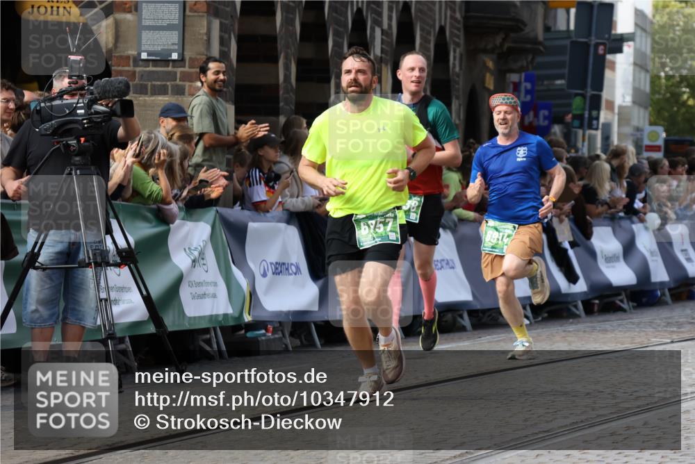 13.09.2026 - 21. swb-Marathon Bremen Strokosch-Dieckow http://msf.ph/oto/10347912 13.09.2026 13:28:33 Ziel 178, 210, 1380, 1460, 2047, 2977, 3114, 3294, 3334, 3597, 4506, 5250, 5360, 5889, 6182, 7926, 8429, 8656, 9167, 9168, 9543, 9549, 9738, 9881, 613, 1914, 2276, 2891, 3348, 3444, 4102, 4564, 6914, 6957, 7263, 7527, 8938, 9176, 13012 meine-sportfotos.de