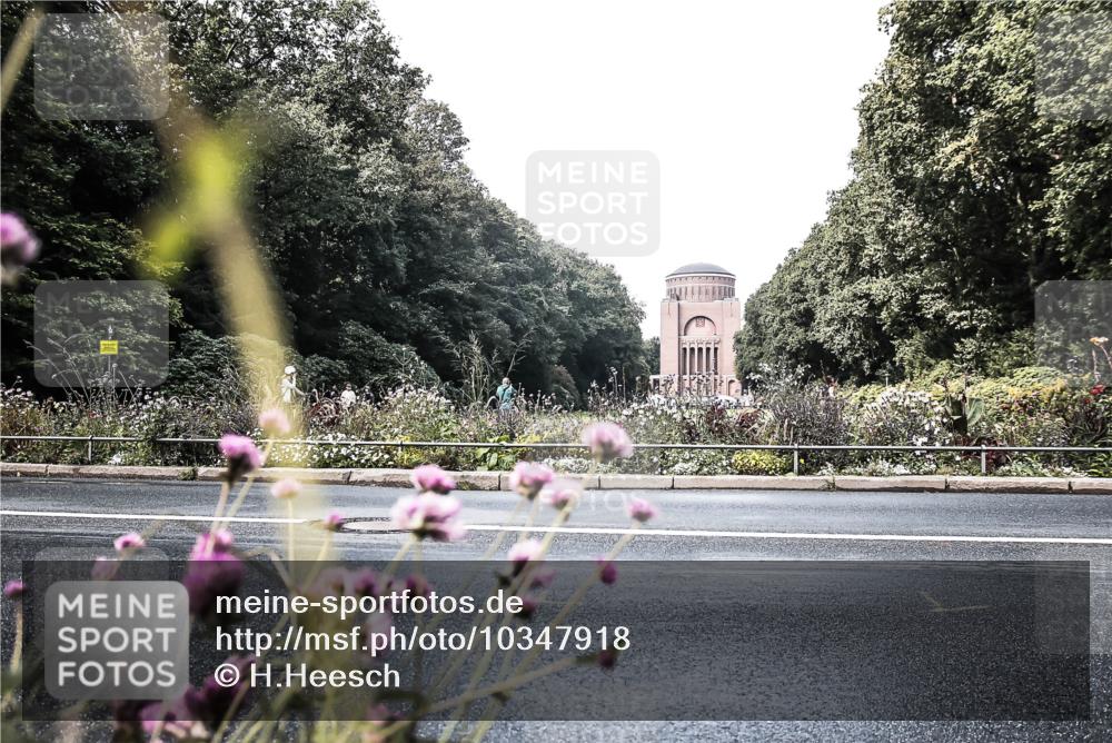 13.09.2026 - Stadtparktriathlon H.Heesch http://msf.ph/oto/10347918 13.09.2026 11:18:47 Radfahren 688, 754 meine-sportfotos.de