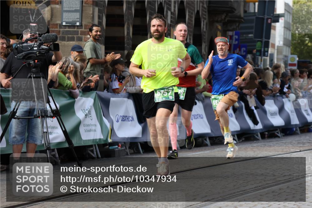 13.09.2026 - 21. swb-Marathon Bremen Strokosch-Dieckow http://msf.ph/oto/10347934 13.09.2026 13:28:34 Ziel 178, 210, 1380, 1460, 2047, 2977, 3114, 3294, 3334, 3597, 4506, 5250, 5360, 5889, 6182, 7926, 8429, 9064, 9167, 9168, 9543, 9549, 9738, 9881, 613, 1914, 2276, 2891, 3348, 3444, 4102, 4564, 6914, 6957, 7263, 7527, 8938, 9176, 13012 meine-sportfotos.de