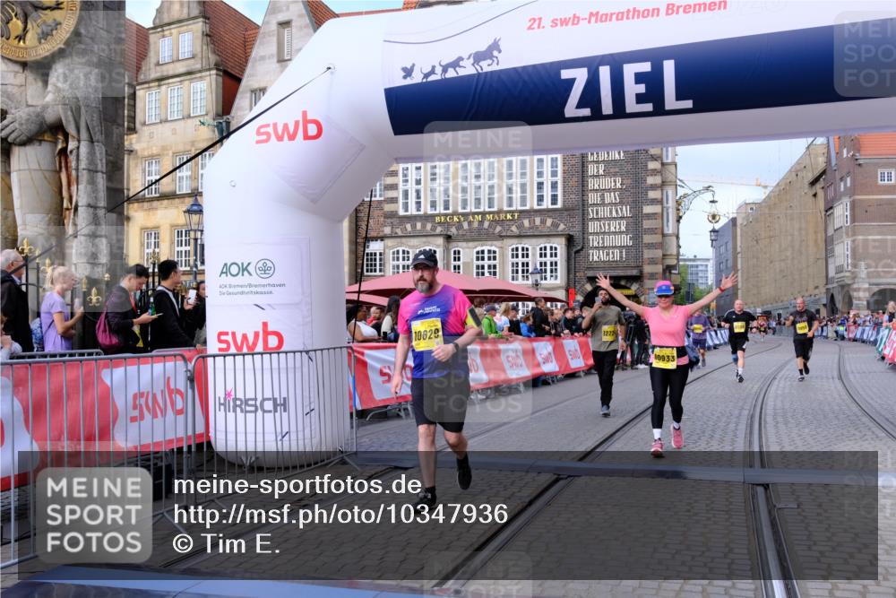 13.09.2026 - 21. swb-Marathon Bremen Tim E. http://msf.ph/oto/10347936 13.09.2026 11:19:36 Ziel 10004, 10629, 10933, 11050, 11760, 12224, 12462 meine-sportfotos.de