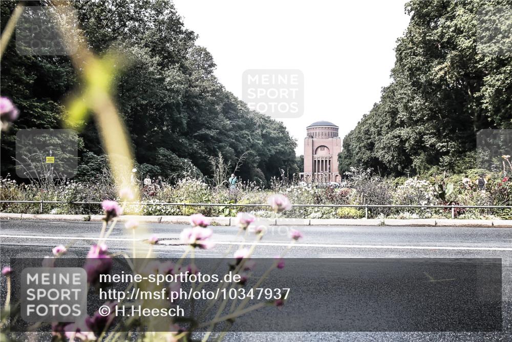 13.09.2026 - Stadtparktriathlon H.Heesch http://msf.ph/oto/10347937 13.09.2026 11:18:50 Radfahren 603, 688 meine-sportfotos.de