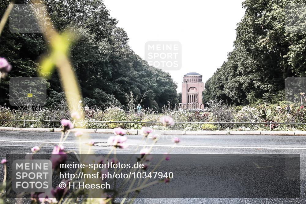 13.09.2026 - Stadtparktriathlon H.Heesch http://msf.ph/oto/10347940 13.09.2026 11:18:51 Radfahren 603, 688 meine-sportfotos.de