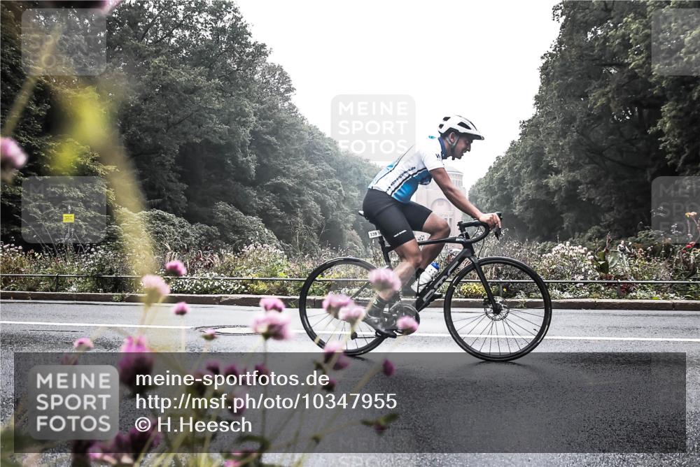 13.09.2026 - Stadtparktriathlon H.Heesch http://msf.ph/oto/10347955 13.09.2026 10:15:00 Radfahren 217, 339 meine-sportfotos.de