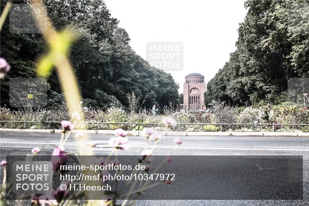 13.09.2026 - Stadtparktriathlon H.Heesch http://msf.ph/oto/10347972 13.09.2026 11:18:56 Radfahren 685, 694, 710, 778 meine-sportfotos.de
