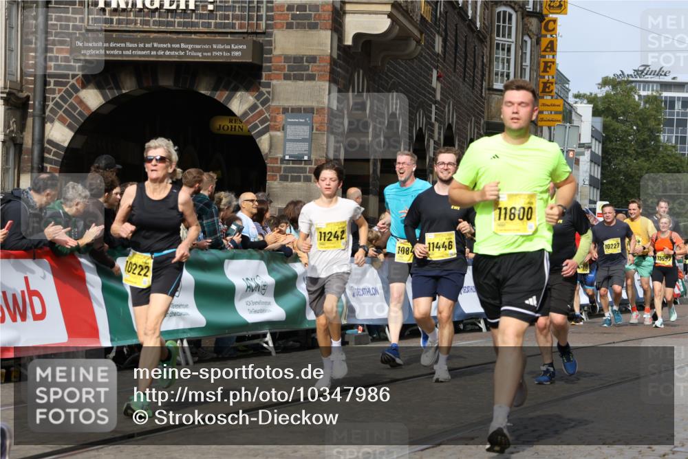 13.09.2026 - 21. swb-Marathon Bremen Strokosch-Dieckow http://msf.ph/oto/10347986 13.09.2026 10:53:44 Ziel 10448, 10479, 10626, 10757, 10780, 10821, 10886, 11168, 11379, 11590, 11800, 12040, 12056, 12275, 12308, 12461, 10255, 10579, 10684, 10685, 10708, 10947, 11206, 11489, 11596, 12075, 12244, 12356, 12405, 12435, 12492, 12515 meine-sportfotos.de
