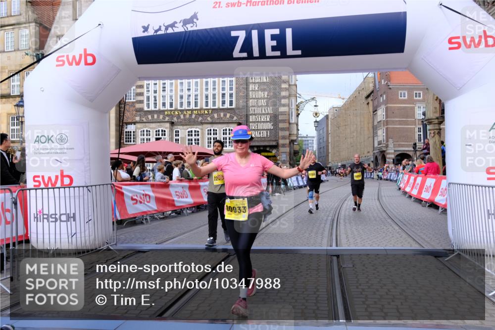 13.09.2026 - 21. swb-Marathon Bremen Tim E. http://msf.ph/oto/10347988 13.09.2026 11:19:37 Ziel 10004, 10629, 10933, 11050, 11760, 12224, 12462 meine-sportfotos.de