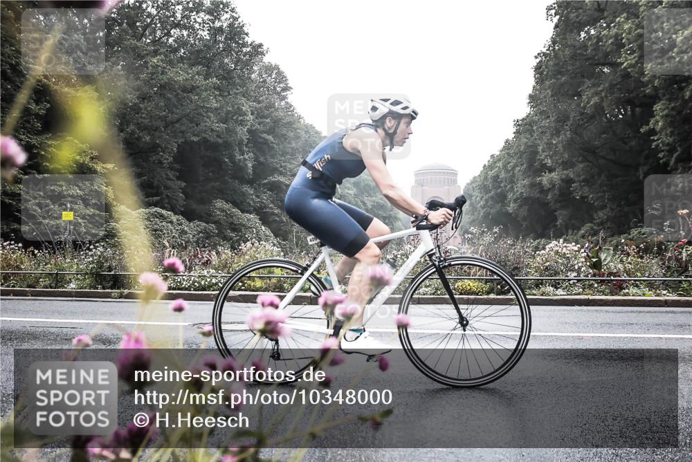 13.09.2026 - Stadtparktriathlon H.Heesch http://msf.ph/oto/10348000 13.09.2026 10:15:41 Radfahren 218, 329, 409 meine-sportfotos.de