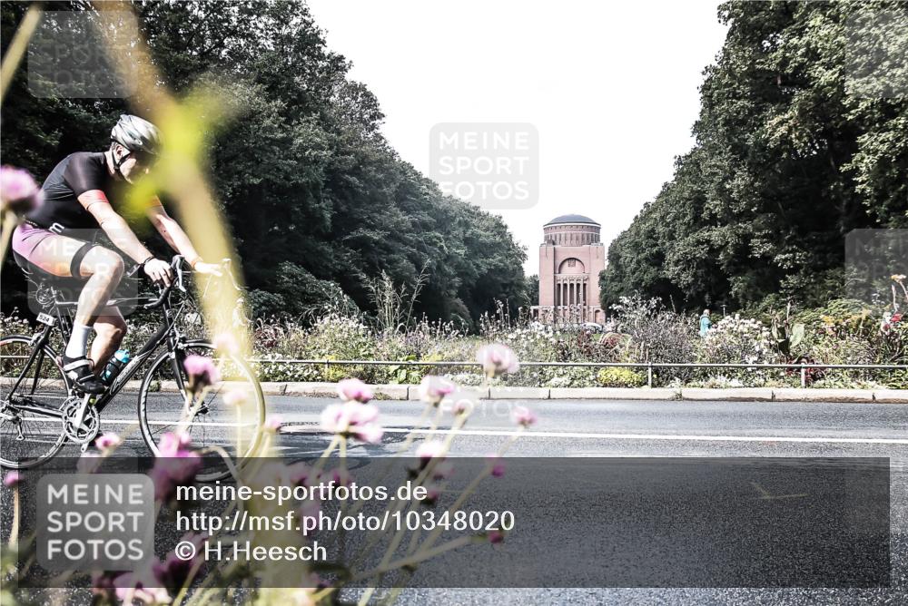 13.09.2026 - Stadtparktriathlon H.Heesch http://msf.ph/oto/10348020 13.09.2026 11:19:03 Radfahren 524, 710, 721, 726, 778, 817 meine-sportfotos.de